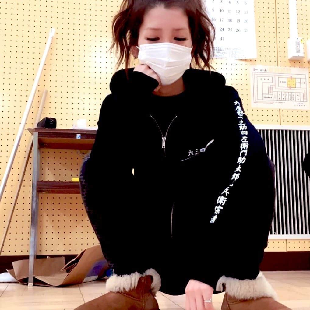 坂口杏里のインスタグラム：「朝キャバ→SUI 東京都新宿区歌舞伎町2-10-4 ジェストビル 2F  もぅ居ます🙌  写真、ライン交換、お喋り しましょこ😮💕  朝キャバSUI→ 03-6457-3556」