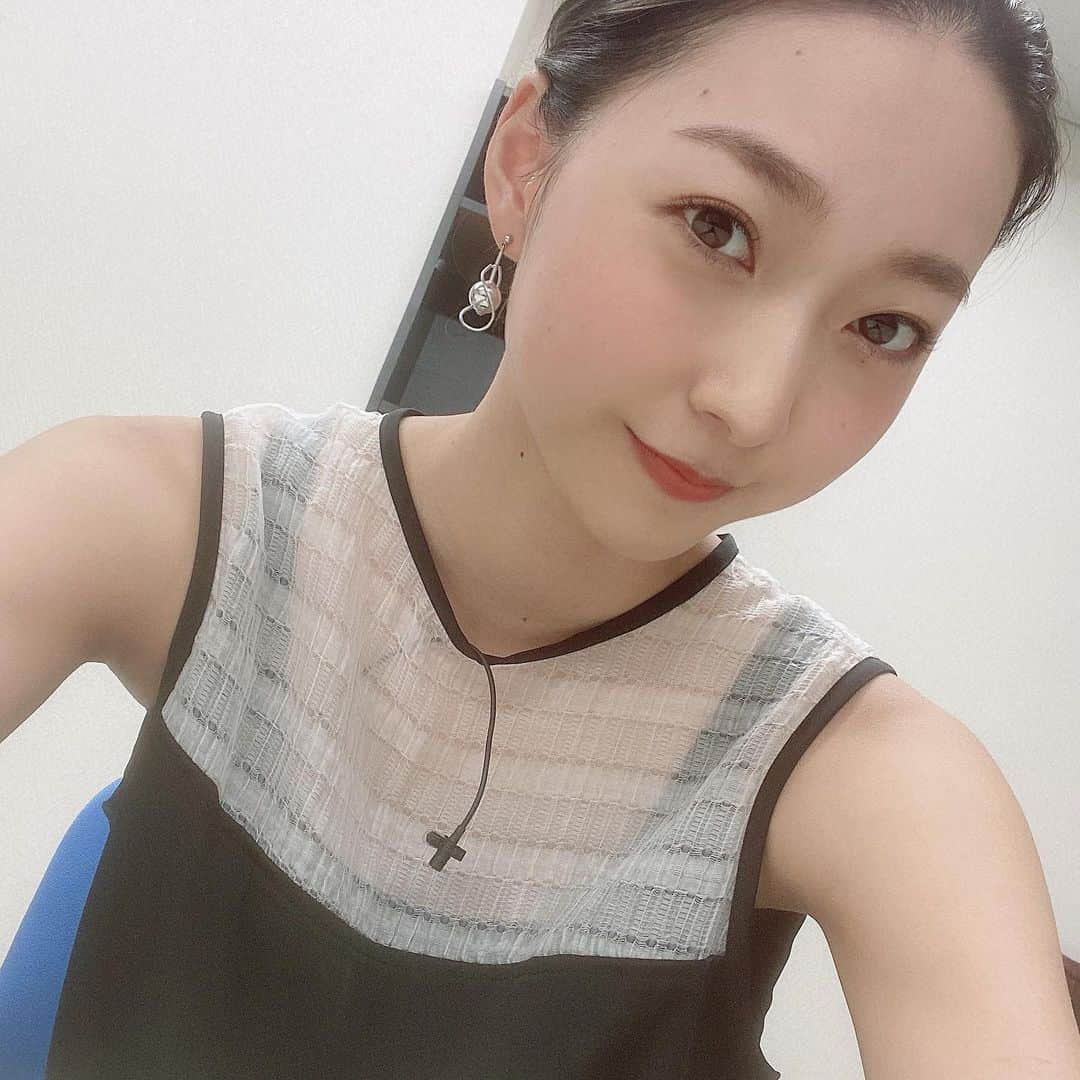 畠山愛理さんのインスタグラム写真 - (畠山愛理Instagram)「・ 先日収録衣装を載せましたが 消してしまったので、再投稿と一緒に告知です  5月29日夜9時から、TBS 世界ふしぎ発見🔎に出演します 是非見てください！  衣装 @koh.style  #世界ふしぎ発見」5月27日 20時06分 - airihatakeyama