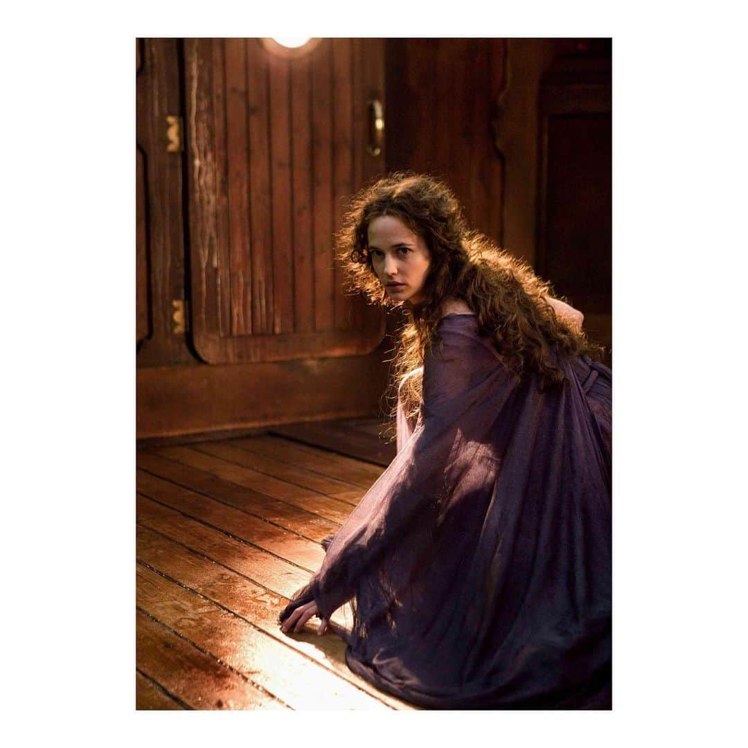 エヴァ・グリーンのインスタグラム：「#TBT 2007. Serafina Pekkala. The Golden Compass.」