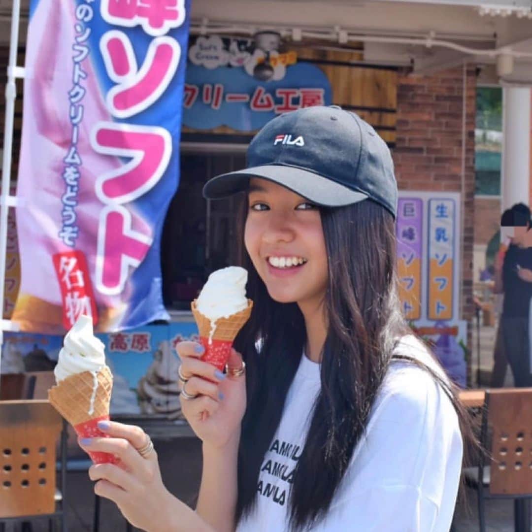 Kōki, cocomiさんのインスタグラム写真 - (Kōki, cocomiInstagram)「アイスを食べるkokiさん、鹿にえさをあげるkokiさんも可愛い💕  #koki #cocomi」5月27日 20時59分 - koki__cocomi___