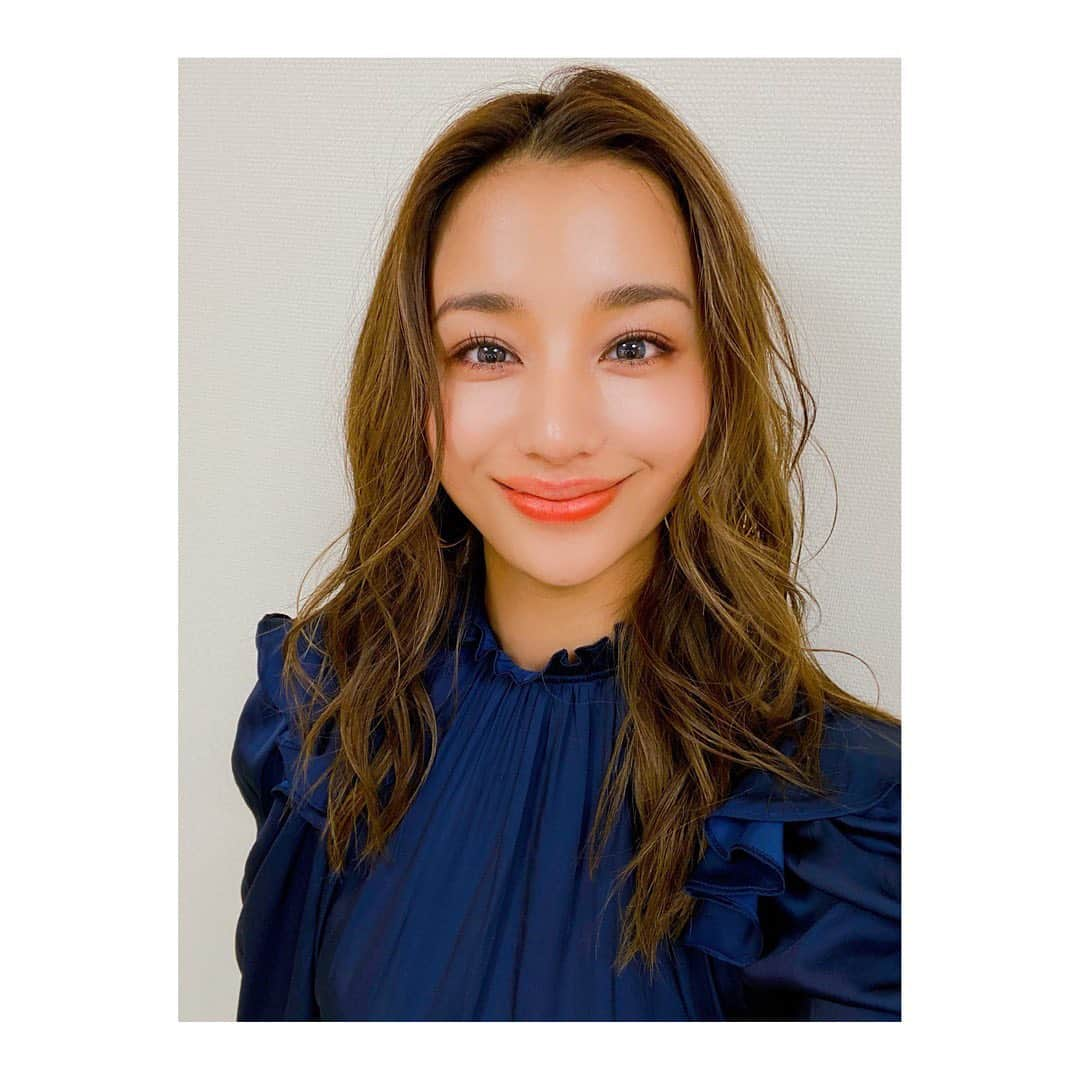 高橋メアリージュンさんのインスタグラム写真 - (高橋メアリージュンInstagram)「#千鳥のクセがスゴいネタgp  放送中。 hair&make up by @hori_hairmake   #グランプリ #あゆモノマネ #浜崎あゆみ　さん #クリティカルヒット #メアメイク #高橋メアリージュンメイク  #高橋メアリージュン髪型 #センターパート」5月27日 21時17分 - maryjuntakahashi