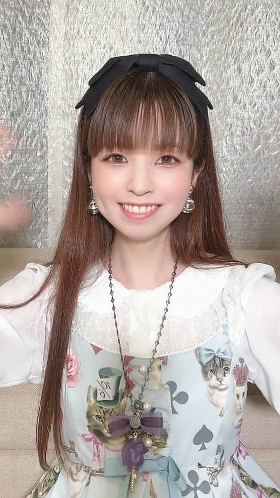 春奈るなのインスタグラム：「みんなにお知らせです☺️  6月7日の20時から "るな氏のガチ充チャンネル" 初の！生配信をやります🥳 タイトルは 「6月7日はリア充より楽しい67充の日」！！ みんなと一緒に楽しめる、同時開封式も予定してるよ〜🥳 詳しくは動画をご覧ください☺️ お楽しみに〜🥳🥳🥳  #67充の日  https://www.youtube.com/c/Lunagachi」