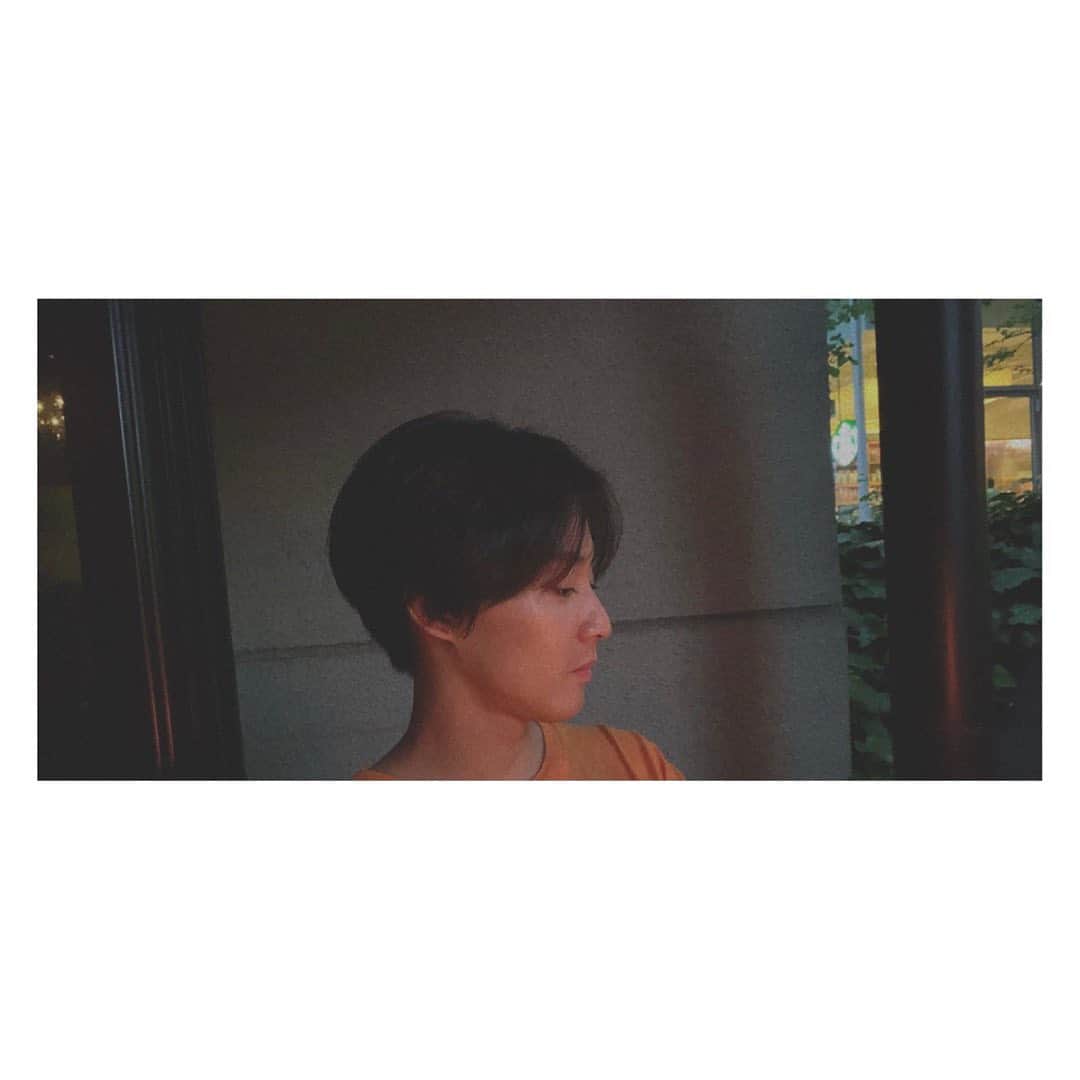 猪野広樹のインスタグラム：「IWGP 稽古始まってます。　覚悟はしてたけど、セリフ量凄まじい。　焦らず丁寧に作りたい。　　そして、別作品の衣装合わせへ。　こちらも非常に楽しみ…！　  明日も朝から！やったりましょ！  あ、片山さんに髪切ってもらいましたん。　いつもありがとうございます！」