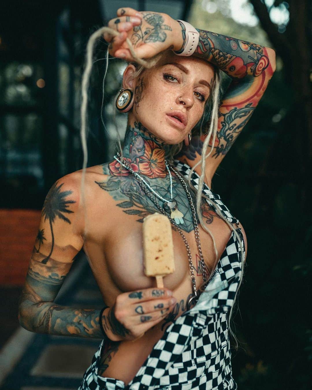 Bantik Boyのインスタグラム：「Which one? Мороженое🍦🥵 Ph: @detkovdmitri 📸 #bantikboy」