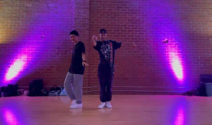 有働真帆のインスタグラム：「Such a great vibe in class yesterday!!✨🙌🏼 we are gonna teach this one again next Wednesday for the last time! 🚀」