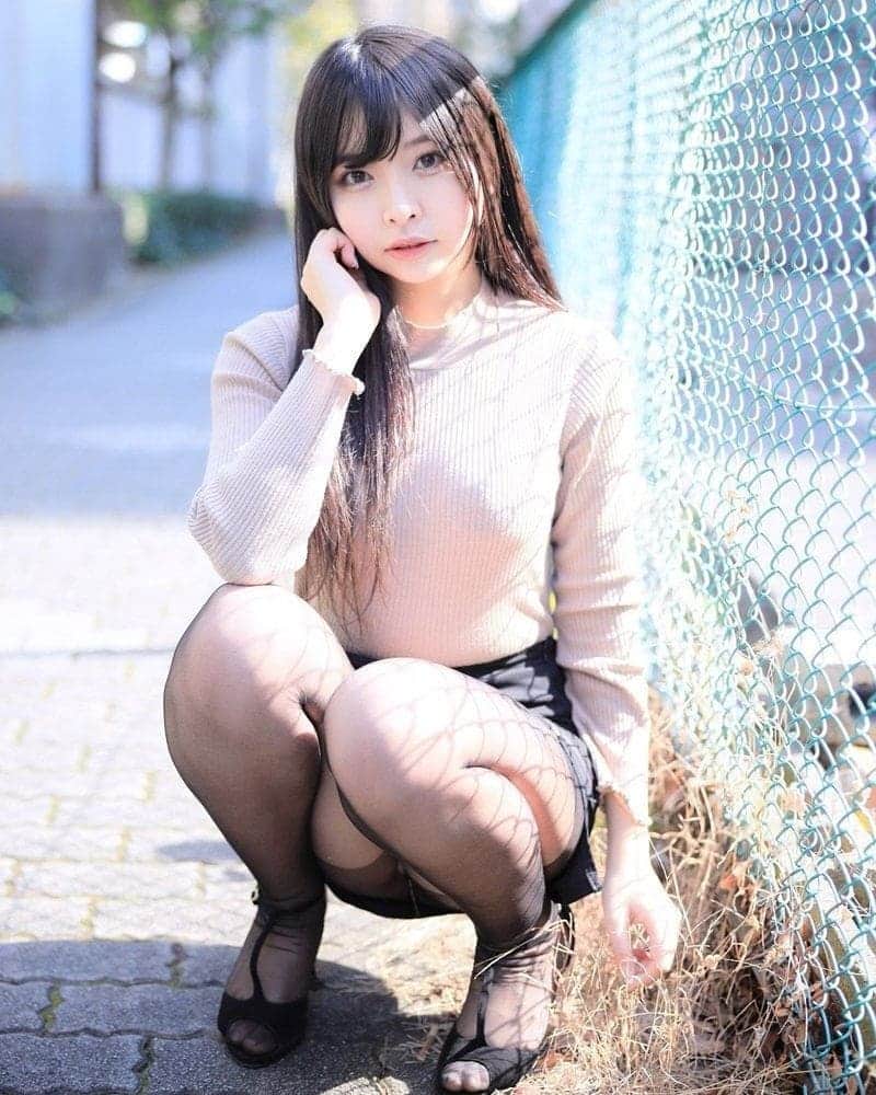 アジアンモデルのインスタグラム：「I want to meet such a beauty on the street 🙏 Rate my asian collection🔻  🎀 @peach.xiao.garden — admin page 🎀  🎥 @asian_loli.mp4 — asian hot videos!  🍑 @loli.thread — cute and hot lolli!  💃🏻 @asianmodel.place — asian models community!」