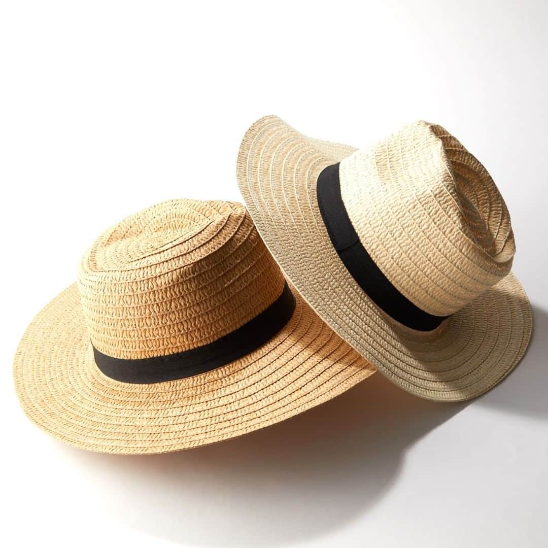 ダイソーさんのインスタグラム写真 - (ダイソーInstagram)「夏コーデのポイントになるオシャレなハットも嬉しいプチプラ価格！ 中折れハットや手編み風リボン帽子、キッズのカンカン帽など色違いでご用意しています。   中折れハット（メランジ） サマーハット カンカン帽（キッズ） 中折れハット 手編み風　リボン帽子  ※各種100～200円（税込110～220円）  ※緊急事態宣言発出に伴い、一部休業中の店舗もございます。 ※店舗によって品揃えが異なり、在庫がない場合がございます  ※商品パッケージの説明文を読んで正しくご使用ください  ※画像はイメージです。実際とは異なる場合がございます  #ダイソー #daiso #daisojapan #100yenshop #100均 #100均パトロール  #ハット #帽子 #おしゃれ #キッズカンカン帽 #夏の必需品 #熱中症対策 #日差し対策」5月28日 12時00分 - daiso_official