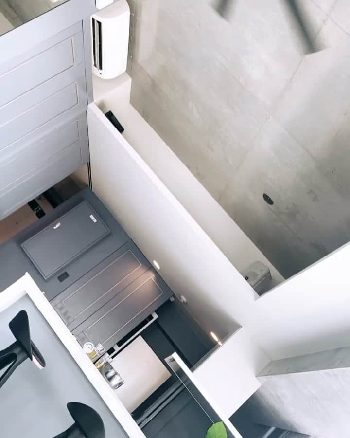 高辻千夏のインスタグラム：「#chillout ☁️」