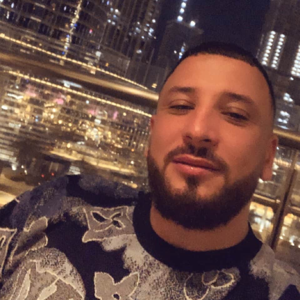 ナビル・ギラスのインスタグラム：「😋」