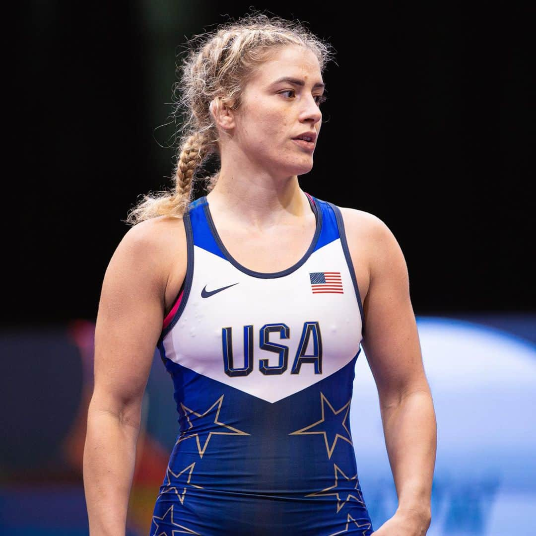 ヘレン・マロウリスのインスタグラム：「Knew this tournament was going to be a tough one, but that’s why I chose to go to it. Learned a lot now back to work! Big thanks to @nittanylionwc @sunkistkidswrestlingclub @treigning_lab @chase.performance.22 @nutridyn and all the staff on this trip 🙏🏼 📸: @kadircaliskan」