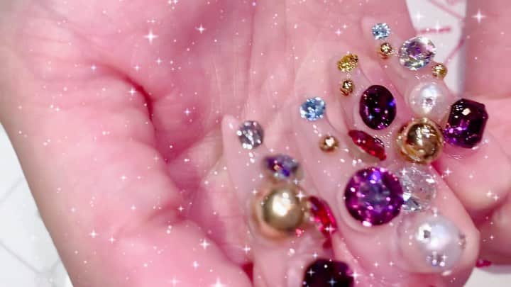 mamijinguのインスタグラム：「💎💎💎💎💎💎💎  #jillandlovers #nail #nailart #paragel #gelneil#gel #ネイル #ネイルアート #me #look #love #かわいい」