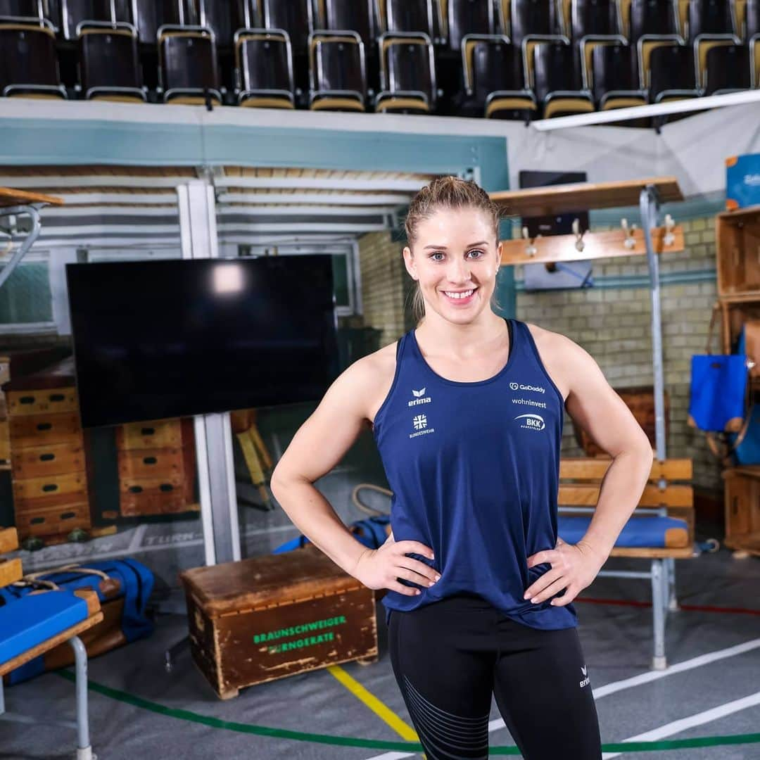 エリザベト・ザイツさんのインスタグラム写真 - (エリザベト・ザイツInstagram)「Das heutige Podiumstraining in der Olympiahalle München ist beendet und ich bin bereit für die morgige 2. Olympia-Qualifikation. 🤩  Sichert euch jetzt noch Tickets (Link in Bio) oder verfolgt den Wettkampf auf www.sportdeutschland.tv   #gymnastics #nationalteam #germany #roadtotokyo #roadtoolympicgames #ready #podiumtraining  @sportdeutschland.tv 📸@wellertom.photo」6月12日 2時07分 - seitzeli