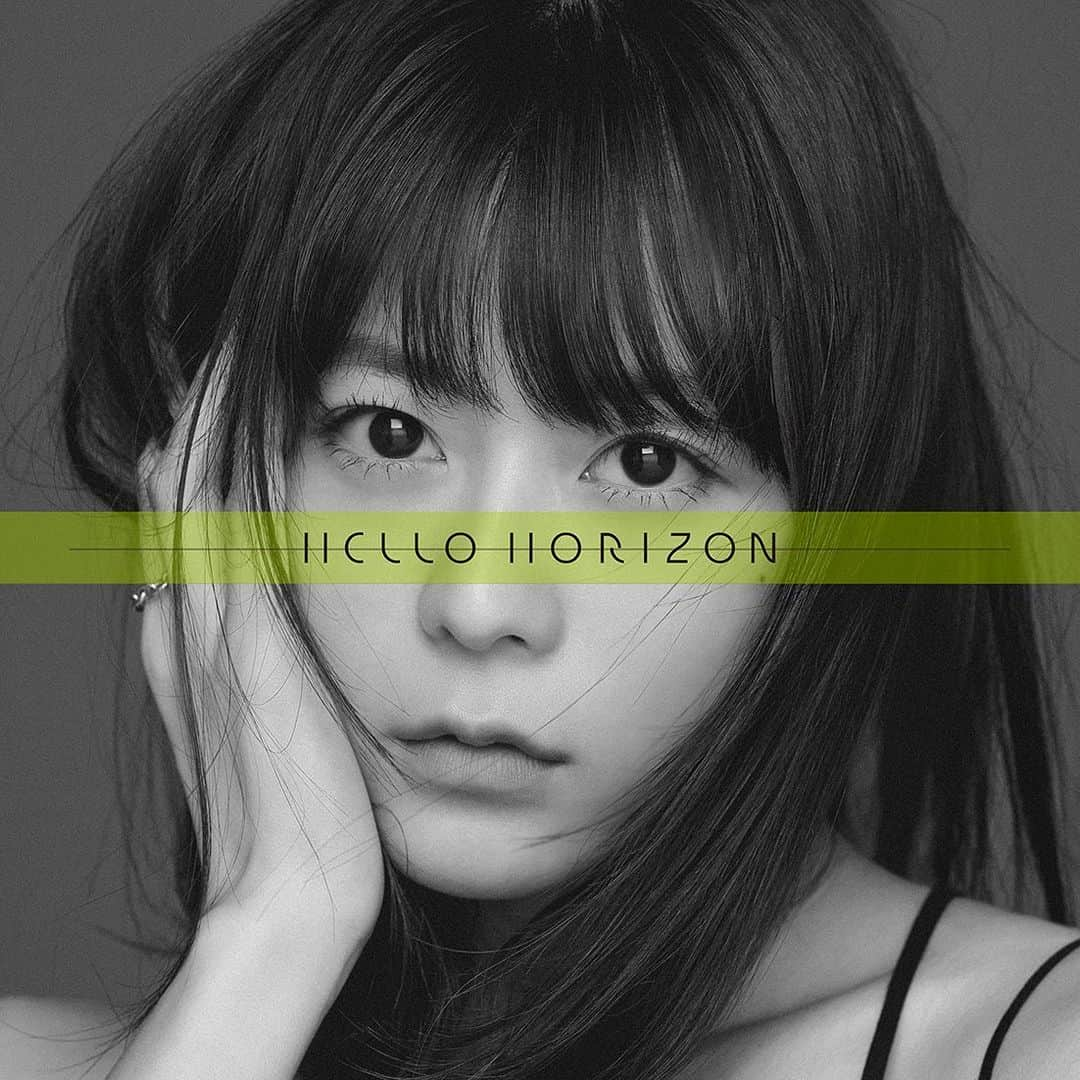 水瀬いのりさんのインスタグラム写真 - (水瀬いのりInstagram)「・ ◤ #HELLOHORIZON   ビジュアル解禁 ◢  7/21(水)Release 10th Single「HELLO HORIZON」 ジャケット＆オリジナル特典公開🌅  表題曲はTVアニメ「現実主義勇者の王国再建記」OPテーマ🏰  さらにOfficial HPがより見易くリニューアル‼️ ▶︎https://www.inoriminase.com  #水瀬いのり #現国アニメ (スタッフ)」5月28日 19時10分 - inoriminase_info