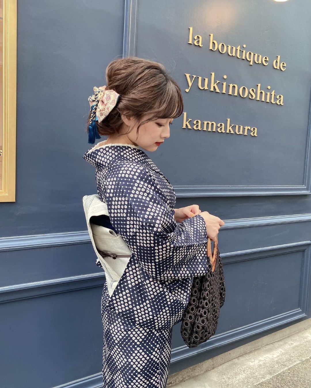 森下愛里沙(もりしたありさ) さんのインスタグラム写真 - (森下愛里沙(もりしたありさ) Instagram)「ㅤㅤㅤㅤㅤㅤㅤㅤㅤㅤㅤㅤㅤ ㅤㅤㅤㅤㅤㅤㅤㅤㅤㅤㅤㅤㅤ ㅤㅤㅤㅤㅤㅤㅤㅤㅤㅤㅤㅤㅤ お仕事で鎌倉へ💠 ㅤㅤㅤㅤㅤㅤㅤㅤㅤㅤㅤㅤㅤ ㅤㅤㅤㅤㅤㅤㅤㅤㅤㅤㅤㅤㅤ お着物は @kamakura_kimono_rental_fuji さん でレンタルしました＊ ㅤㅤㅤㅤㅤㅤㅤㅤㅤㅤㅤㅤㅤ ㅤㅤㅤㅤㅤㅤㅤㅤㅤㅤㅤㅤㅤ 派手ではなくナチュラルで品のあるお着物を多く扱っていて、刺繍衿や帯留め等の小物を、拘って揃えてありました🌿 ㅤㅤㅤㅤㅤㅤㅤㅤㅤㅤㅤㅤㅤ ㅤㅤㅤㅤㅤㅤㅤㅤㅤㅤㅤㅤㅤ 髪型もいつもと違う感じにしていただけてとても新鮮でした。 ㅤㅤㅤㅤㅤㅤㅤㅤㅤㅤㅤㅤㅤ ㅤㅤㅤㅤㅤㅤㅤㅤㅤㅤㅤㅤㅤ ㅤㅤㅤㅤㅤㅤㅤㅤㅤㅤㅤㅤㅤ  #鎌倉着物レンタル #鎌倉 #着物レンタル #鎌倉グルメ #アンティーク着物 #着物ヘア #着物ヘアアレンジ #着物コーディネート」5月28日 20時50分 - mini.ari