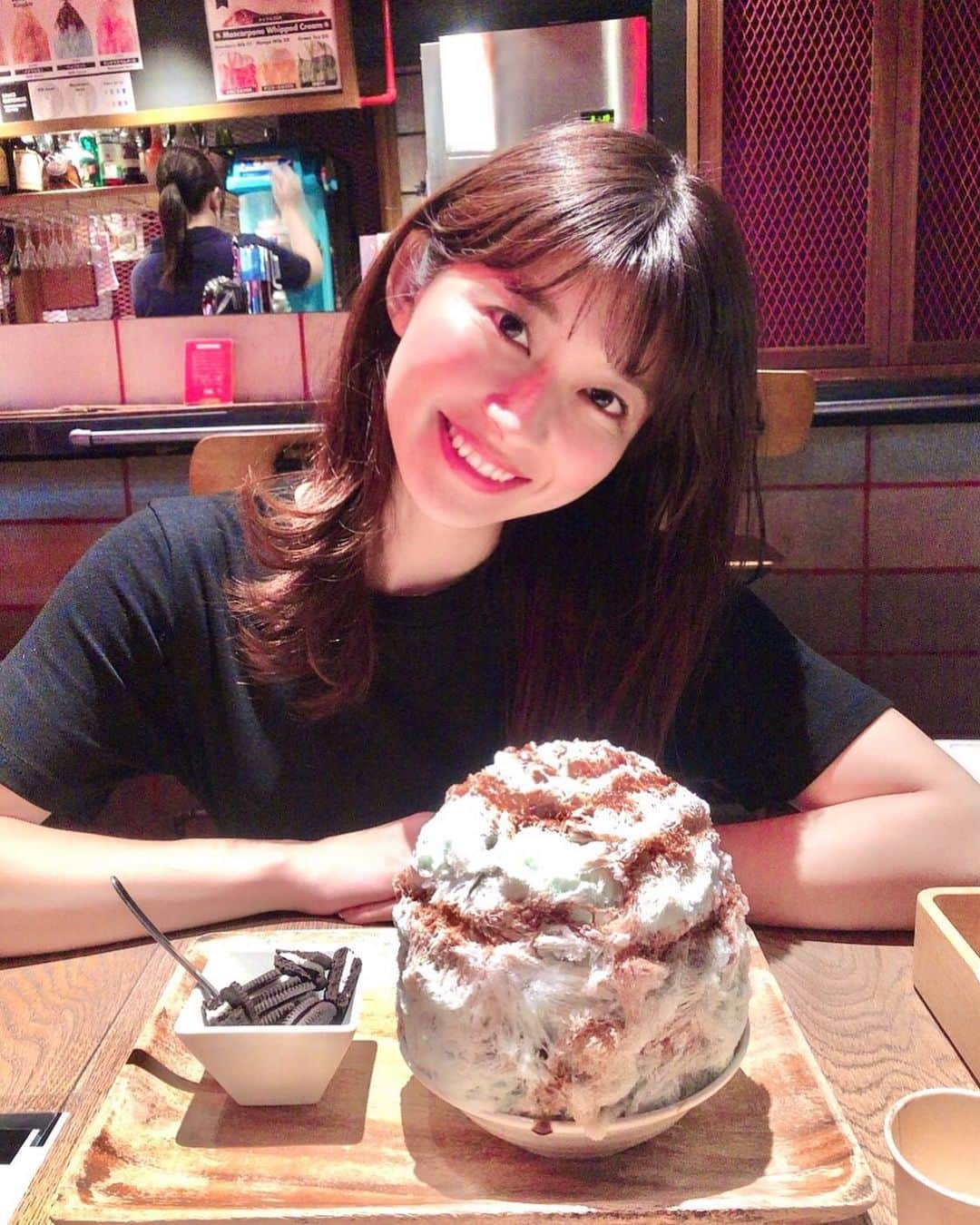 山本里菜さんのインスタグラム写真 - (山本里菜Instagram)「. (ネタがなかったので...🤔) 去年かき氷を食べに行った時の写真🍧  かき氷食べたくなる季節になってきましたね！！！☺️💓緊急事態宣言があけたらすぐ食べに行きたいなぁ〜🥺✨  #かき氷　#食べたいなぁ　#暑い　#夏　#明日も暑い　#😳　#チョコミントかき氷　#美味しかった」5月28日 22時21分 - rinayamamoto_0622