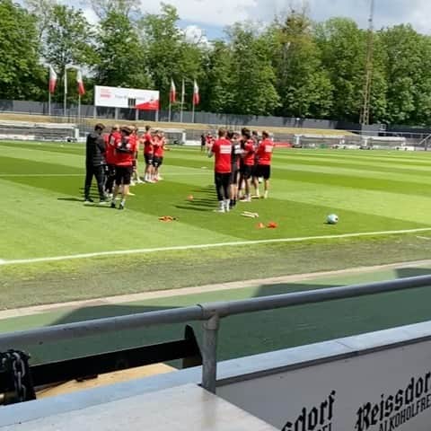 マルコ・ヘーガーのインスタグラム：「Last training for my club @fckoeln  ❤️🐐❤️ Thanks to my team for this🙌🏻 Now focus one last time💪🏻💪🏻💪🏻  #farewell #training #emotional #lovemyclub #lovemyteam #thankful #blessed #positivevibes #proud #effzeh #cologne #together #mh6 #liebedeinestadt #köln」