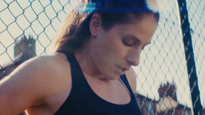 ジョアンナ・コンタのインスタグラム：「This is giving me all the feels tonight @kinetica_sports  - Sound. On. 💪」