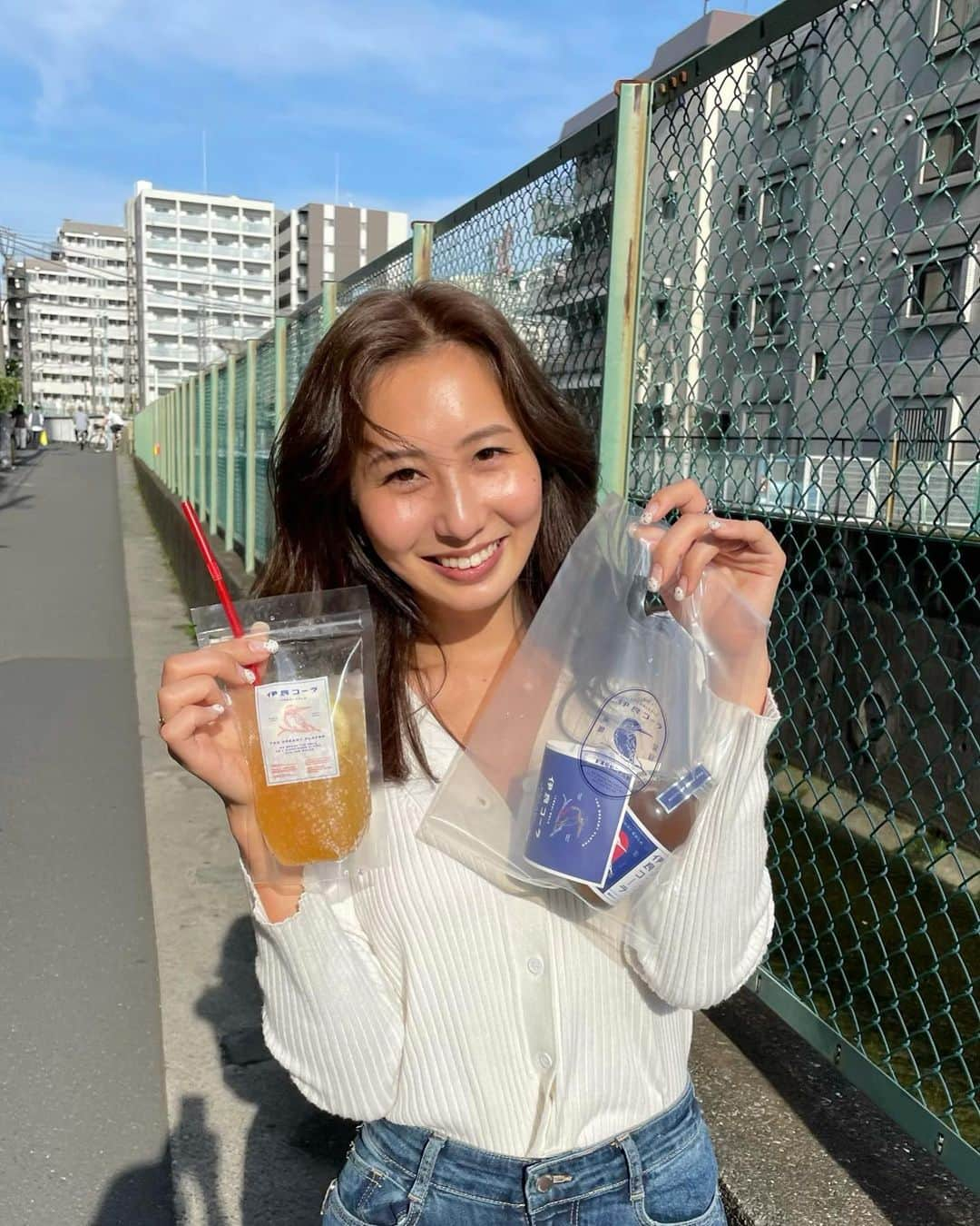 中西渚さんのインスタグラム写真 - (中西渚Instagram)「大好きなな伊良コーラ♡ これからの季節また飲みたくなる🥺 . . . #伊良コーラ」5月29日 16時45分 - naaaaaaaagis