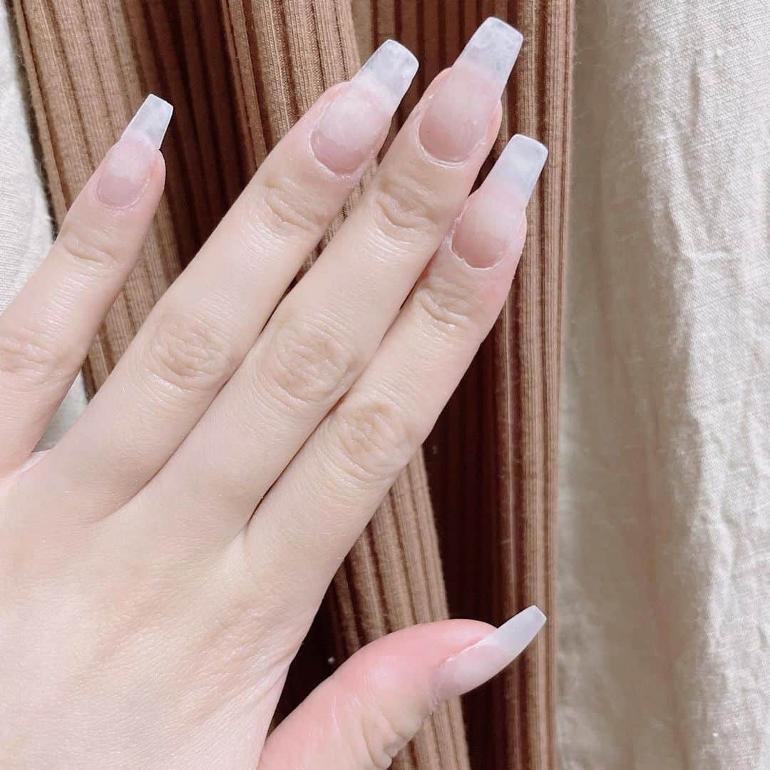 ますぶちさちよさんのインスタグラム写真 - (ますぶちさちよInstagram)「初のポリジェル割と上手くできた💅 自爪伸ばすより圧倒的に良い  #セルフネイル　#ジェルネイル #ポリジェル」5月29日 20時27分 - sachiyomasubuchi___