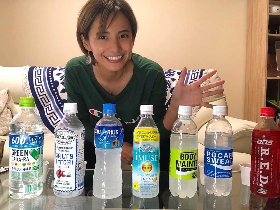 佐野千晃のインスタグラム：「前髪が気になるけど、、、YouTubeにて利きスポドリやったんだよー！﻿ ﻿ しっかり見てね🤤﻿ ﻿ 別の利きもやってみたいなー！﻿ ﻿ なんか案ありますかね？？笑﻿ ﻿ #natural #healthy #good #gilrs #gilr #cool #cute #ooted #selfie #self #face #スポーツ女子 #スポーツ #ハワイ #笑顔 #ひまわり #YouTube」