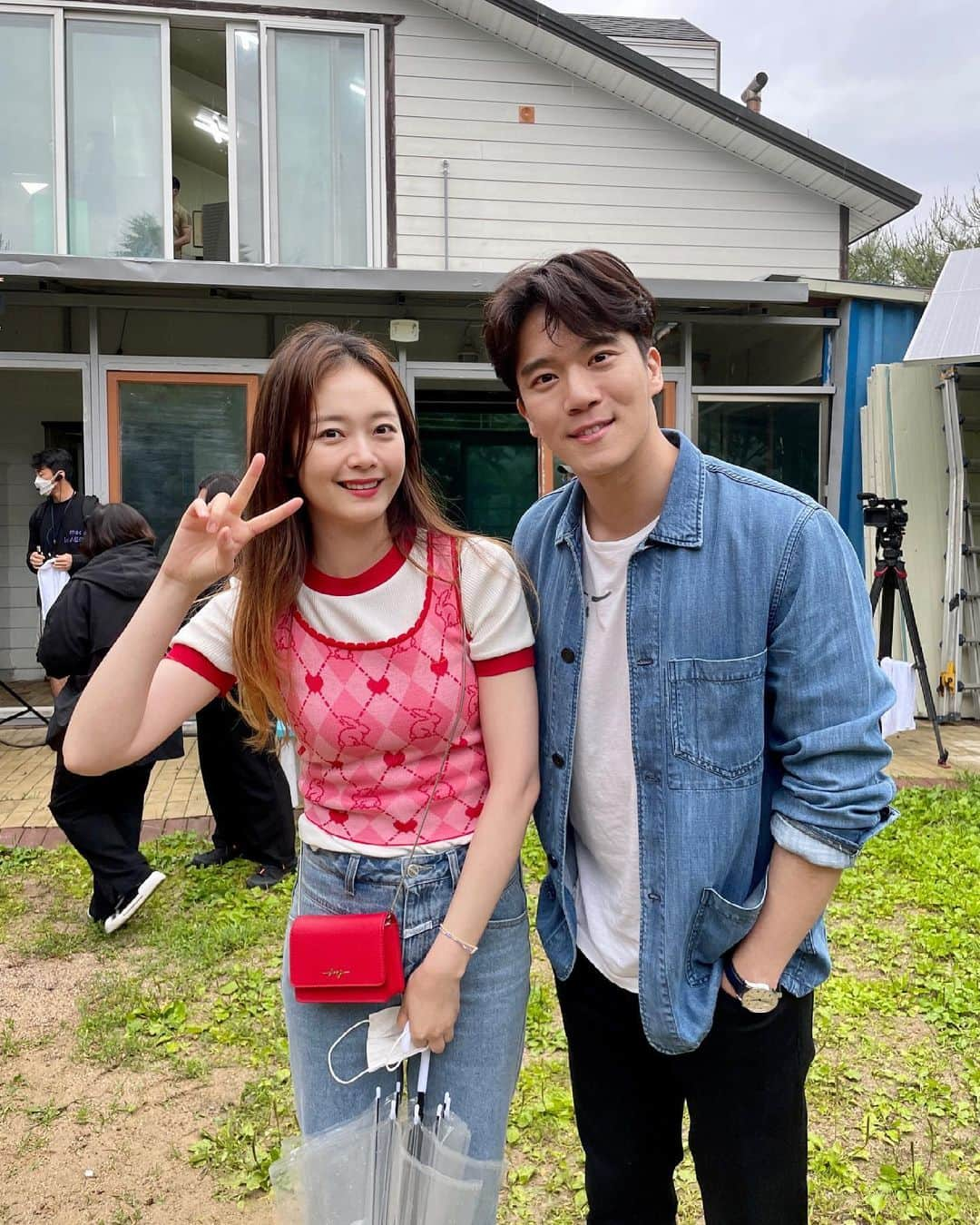 ハ・ソクジンさんのインスタグラム写真 - (ハ・ソクジンInstagram)「이 투샷도 오랜만이지?」5月29日 21時29分 - haseokjin