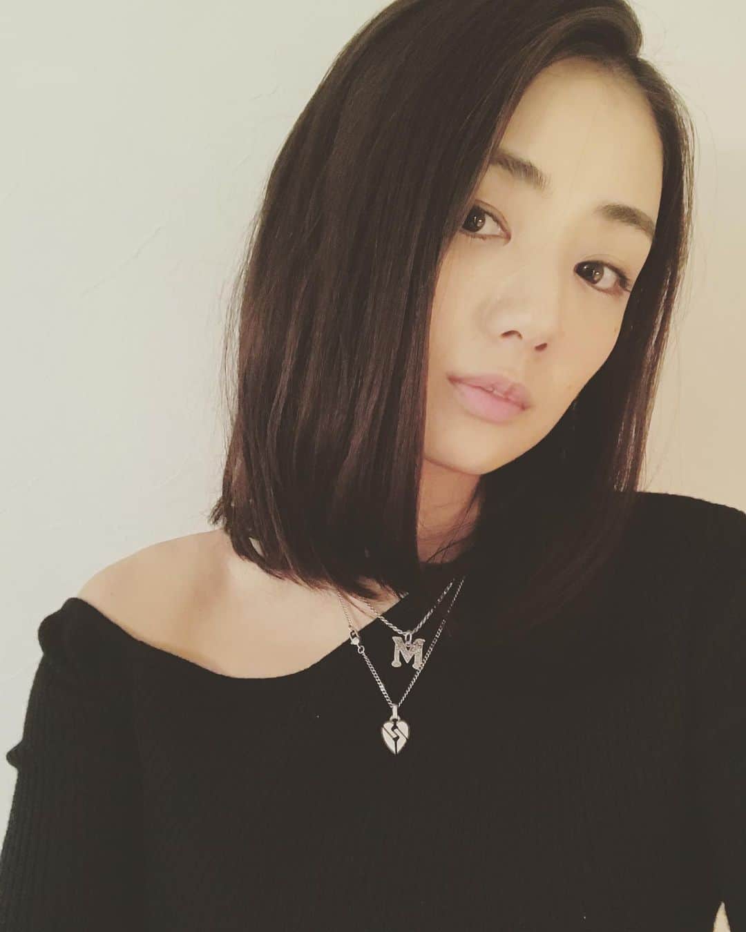片山萌美のインスタグラム：「またこのくらいの 髪の長さにしようかな...✂︎  #moemikatayama」