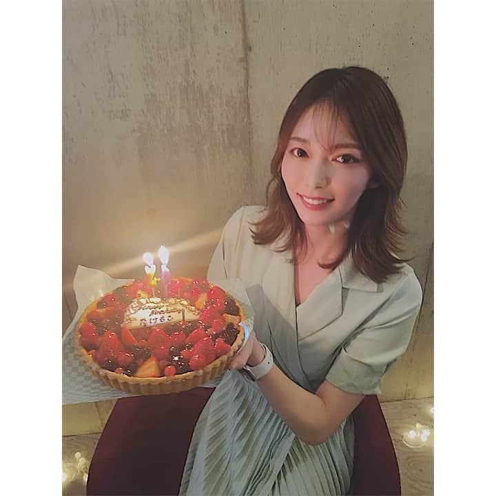 竹本萌瑛子のインスタグラム：「25歳になりました！ . 24歳、みなさまお世話になりました。 今年も頑張って生きます！ よろしくお願いします！！ . #健康第一 #210528」