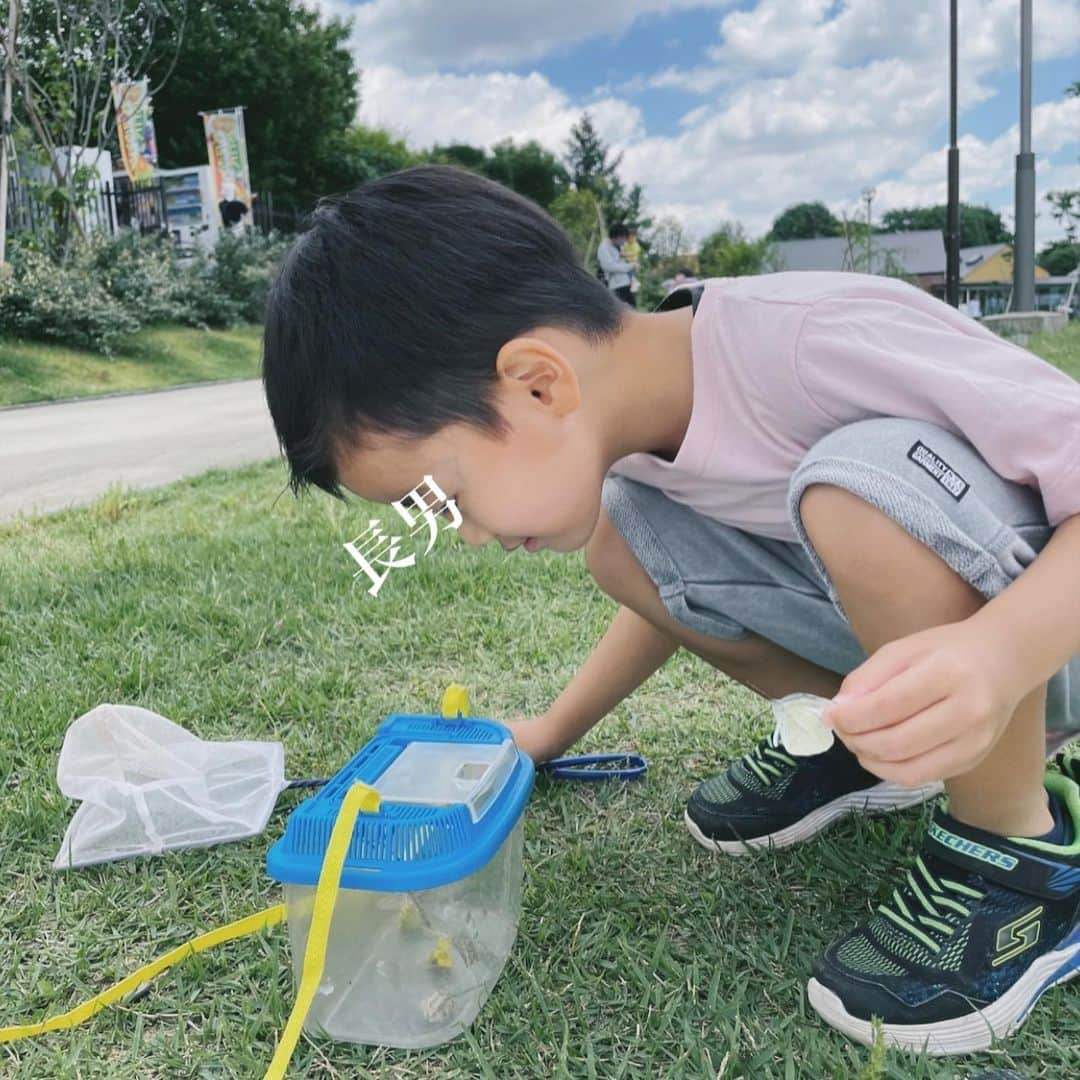 小池真友さんのインスタグラム写真 - (小池真友Instagram)「最近の息子達📸👶🏻  #男の子兄弟 #男の子ママ #2歳差育児」5月29日 23時14分 - koikemayu_