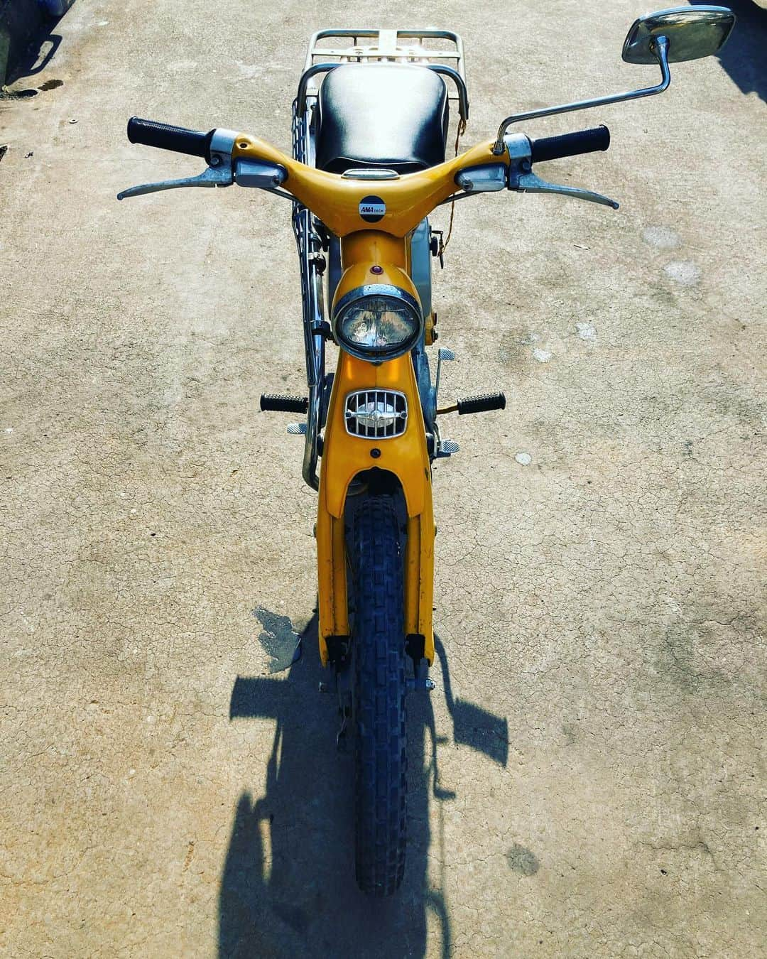 長瀬智也さんのインスタグラム写真 - (長瀬智也Instagram)「#honda #c100 #super #cub #本田宗一郎 #本田仁美」5月29日 23時32分 - nagasetomoya_