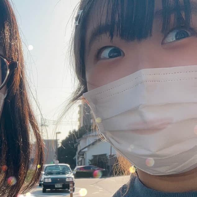 ストロー先輩のインスタグラム：「5月30日(ゴミゼロの日) 15歳になりました。かんなです。 私の14歳の1年間は、小池さんもびっくりするくらい密でした。 色んな事があって色んなことを学んでたくさん成長できたと思います。 この1年で折れた時もありました キツい事、辛い事は人生において不可欠です。 それでも15年間生きていけてるからあと倍ほどは頑張れそうですw  では14歳の時に学んだ知識をひとつ。  『管鮑の交わり』(かんぽうのまじわり) これは管仲(かんちゅう)っていう人と鮑叔(ほうしゅく)という人の関係を表した言葉です。要領の悪い管仲はたくさん仕事で失敗しますが、鮑叔は管仲を支え、管仲を庇い、成功まで導きます。 管鮑の交わりと言うのは  『お互い理解し合って、自分達の立場が変わっても変わることの無い友情』   という意味を持つ言葉です。 素敵な言葉だと思いませんか。 私はこの1年で自分が鮑叔のような人達に囲まれていることに気づきました。 今年は私が鮑叔です。  全力疾走します。 これからもよろしくお願いします。」