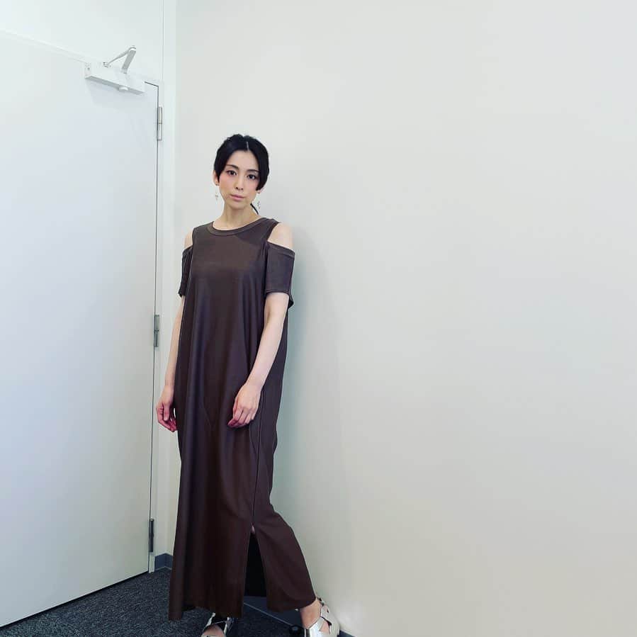 雛形あきこさんのインスタグラム写真 - (雛形あきこInstagram)「お洋服 #anana_official」5月30日 9時33分 - akiko_hinagata