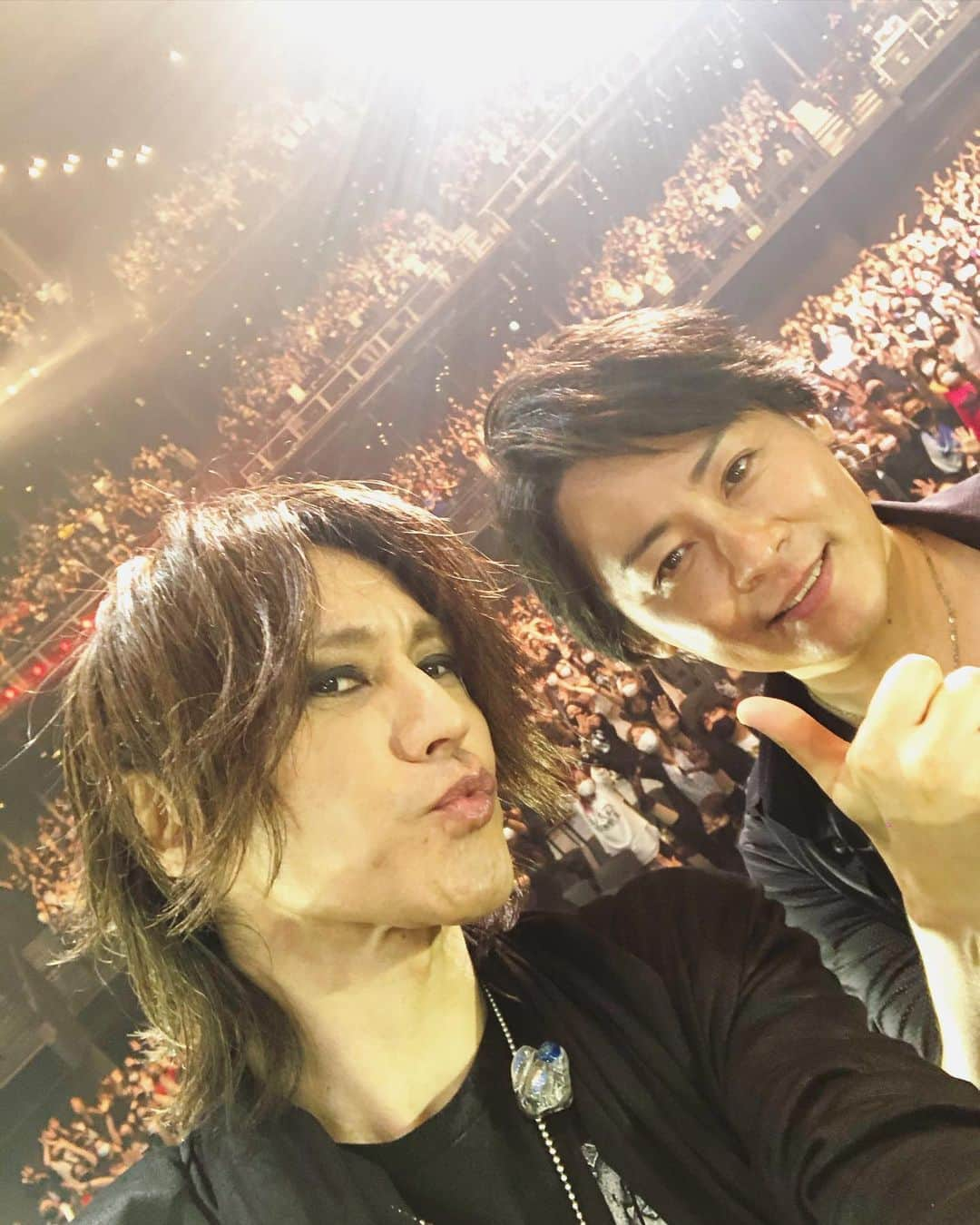 SUGIZOさんのインスタグラム写真 - (SUGIZOInstagram)「From Tokyo with Love 0529!! -THE DAWN- 2本目、 そしてLS 32th Anniversary!!  素晴らしい２日目、素晴らしい記念日だった。 参戦組のみんなも、待機組だったみんなも本当にありがとう！ この旅を続けられることに心から感謝しています。。。 今日、最終日。 燃え尽きるまで生き切るよ。 一緒に昇天しようね。」5月30日 10時50分 - sugizo_official