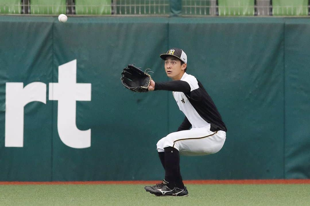 阪神タイガースさんのインスタグラム写真 - (阪神タイガースInstagram)「本日も、西武ライオンズとの一戦です！ 試合前練習の様子をお届けします！  #糸井嘉男 選手#熊谷敬宥 選手#江越大賀 選手#石井大智 選手#岩貞祐太 選手#岩崎優 選手 #セパ交流戦 #阪神タイガース #挑超頂」5月30日 11時53分 - hanshintigers_official