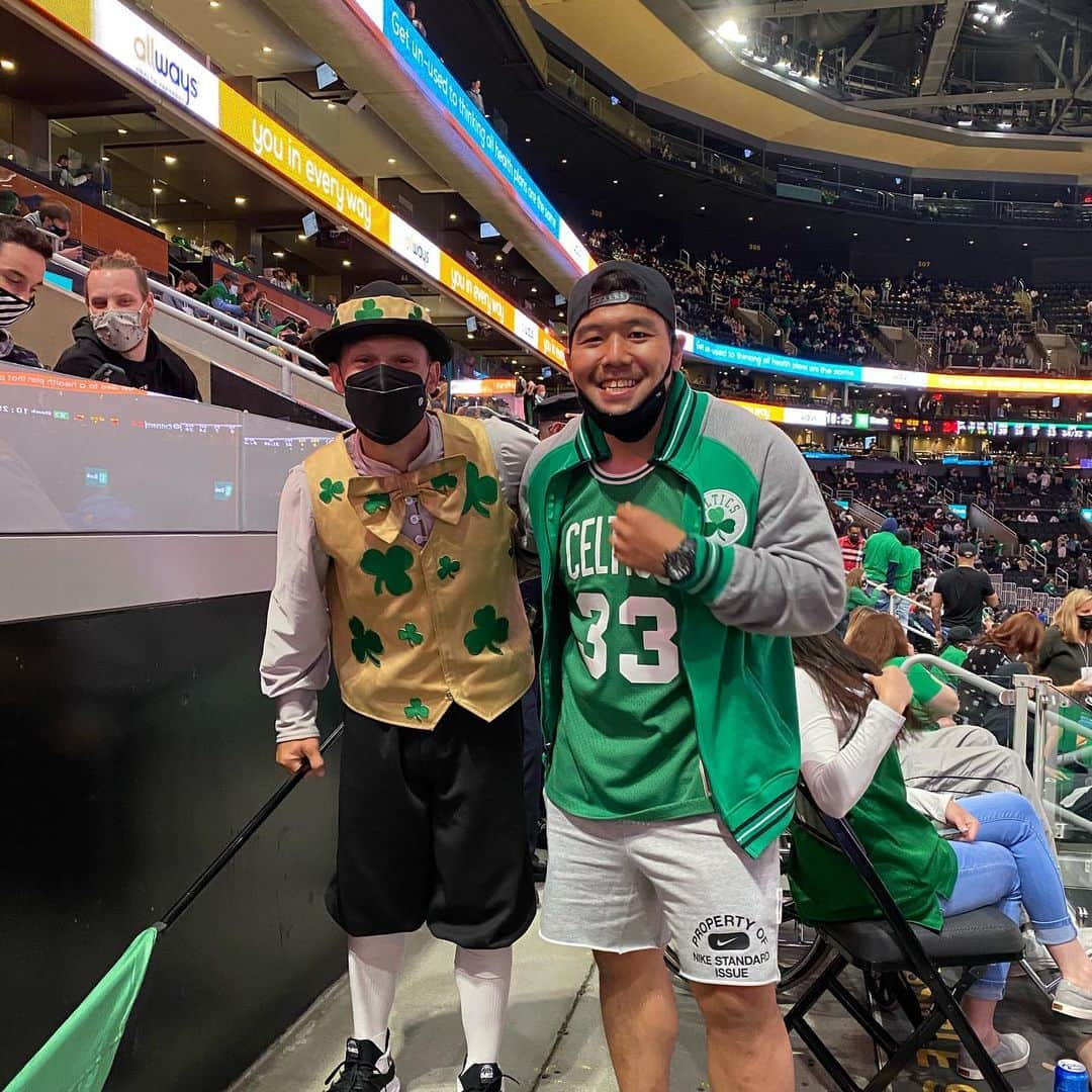 畠山健介さんのインスタグラム写真 - (畠山健介Instagram)「I Love Boston☘️🏀 It was awesome experience that I came TD Garden first time🤩  人生初のTDガーデン！ 人生初のNBA🏀しかもプレーオフ！ セルティックス勝利！テイタム、50点！  最高！ボストン！愛してるよボストン😘  #ラグビー #rugby #Boston #ボストン #TDGARDEN #TDガーデン #NBA #playoff #プレーオフ #セルティックス #Certics」5月30日 22時50分 - hatake03