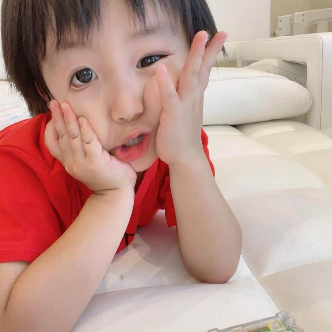 アレクサンダーさんのインスタグラム写真 - (アレクサンダーInstagram)「中々のイケメンくん❤️から の変顔🤪🤪🤪🤪」5月30日 16時08分 - alexanderfriends