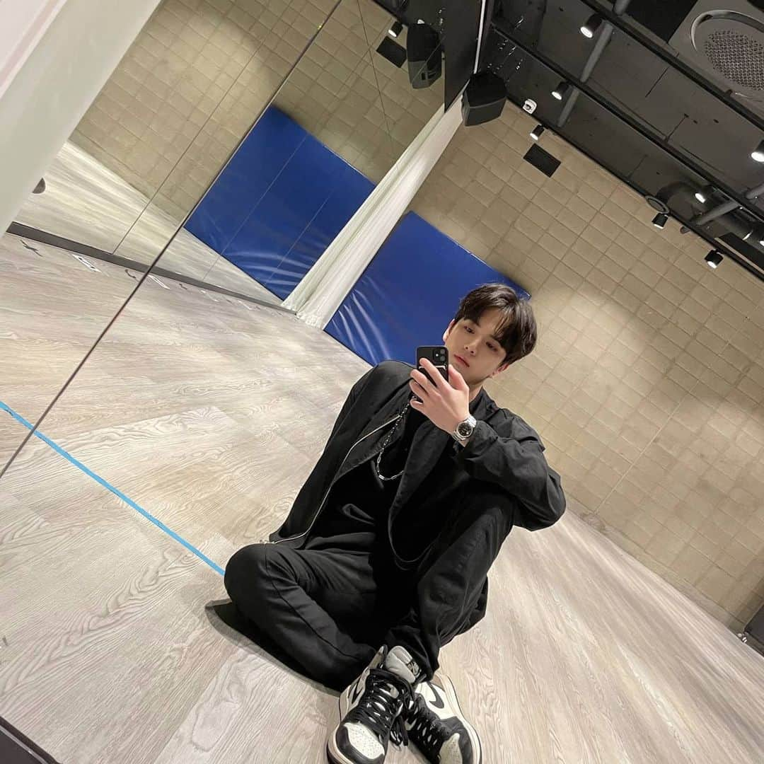 ヨンフンさんのインスタグラム写真 - (ヨンフンInstagram)「(영훈) 😘 #THEBOYZ #더보이즈 #YOUNGHOON #영훈」5月30日 17時05分 - younghoon.theboyz