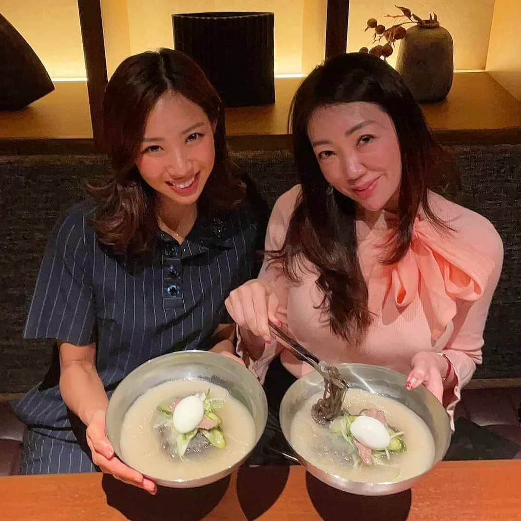 今堀恵理さんのインスタグラム写真 - (今堀恵理Instagram)「ハワイでお馴染みの｢焼肉冷麺ユッチャン｣　が北新地に  @yuchunkitashinchi   オープンしたと聞いて冷麺が食べたくて…食べたくて @saeka0220 ちゃんと行きました😍  冷麺以外に焼肉も充実してるし、個室でゆっくり食べれましたよ❤️ ハワイに行きたいけど、なかなか行けないのでユッチャンの冷麺だけでも食べれて嬉しかった  #焼肉冷麺ユッチャン #ユッチャン冷麺 #北新地グルメ #北新地焼肉」5月30日 18時02分 - eriimahori