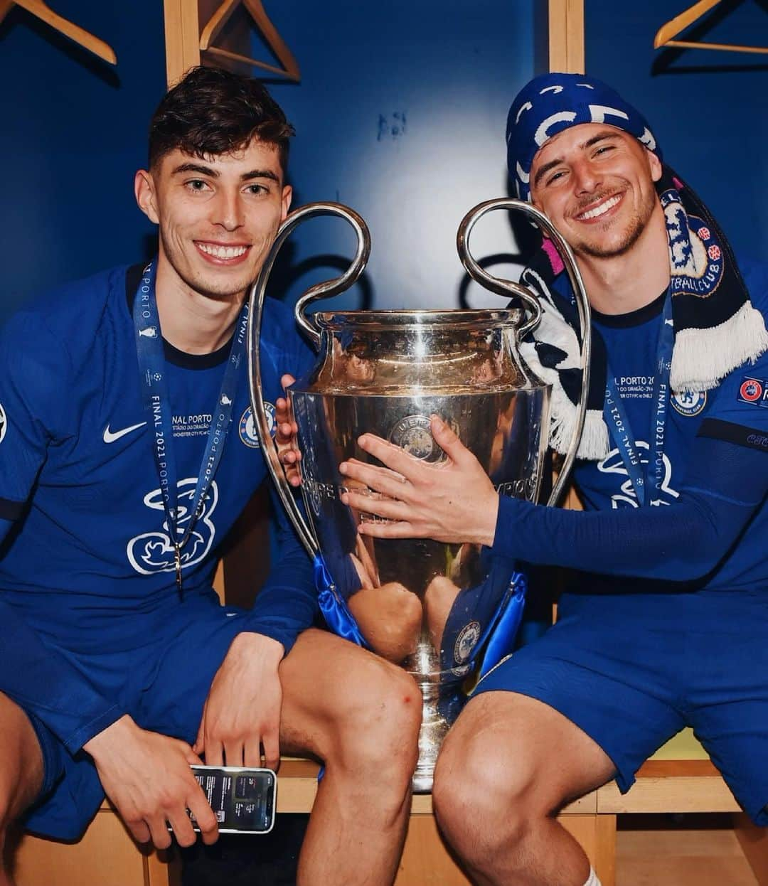 カイ・ハフェルツさんのインスタグラム写真 - (カイ・ハフェルツInstagram)「Good Morning Chelsea Fans!!!! 🏆」5月30日 18時29分 - kaihavertz29