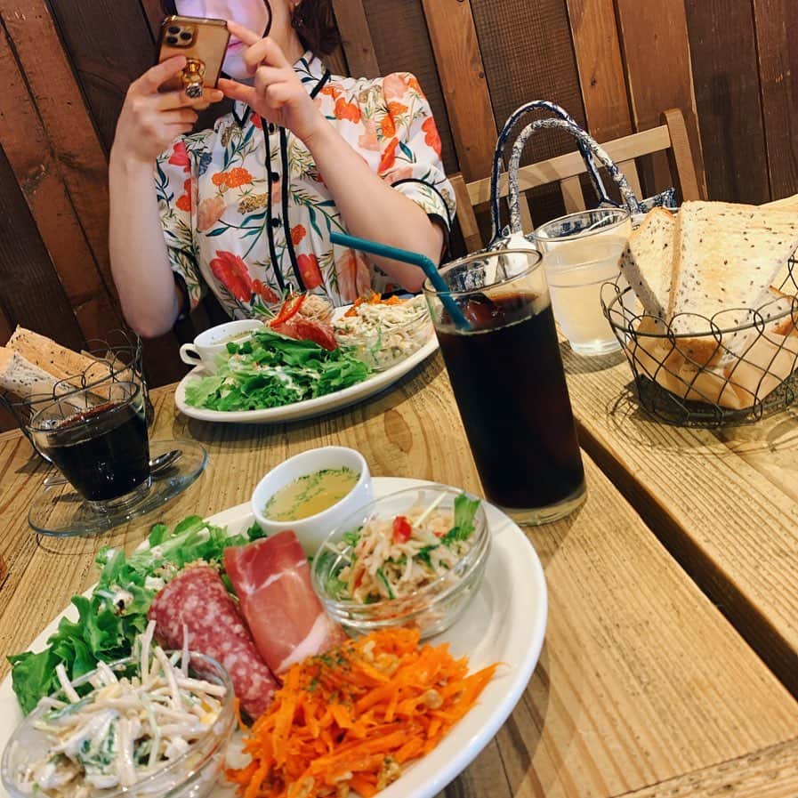 岬あずさのグルメインスタ