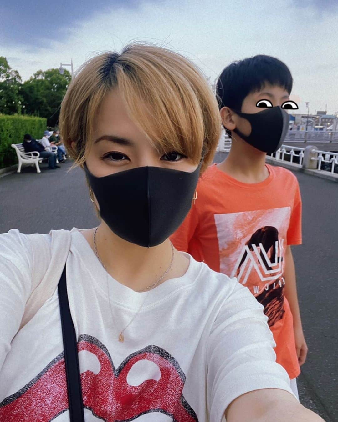 希良梨のインスタグラム：「息子とデート🦋🐝🌊💙💙💙  #happysunday  #andtaiwan #taiwanentertainment  #taiwanculture  #collaboration   #love #japan #like4like #simple #nature #taiwan #momlife #followforfollow #follow4follow #kirari #希良梨 #アニメ好きな人と繋がりたい #漫画好きな人と繋がりたい」