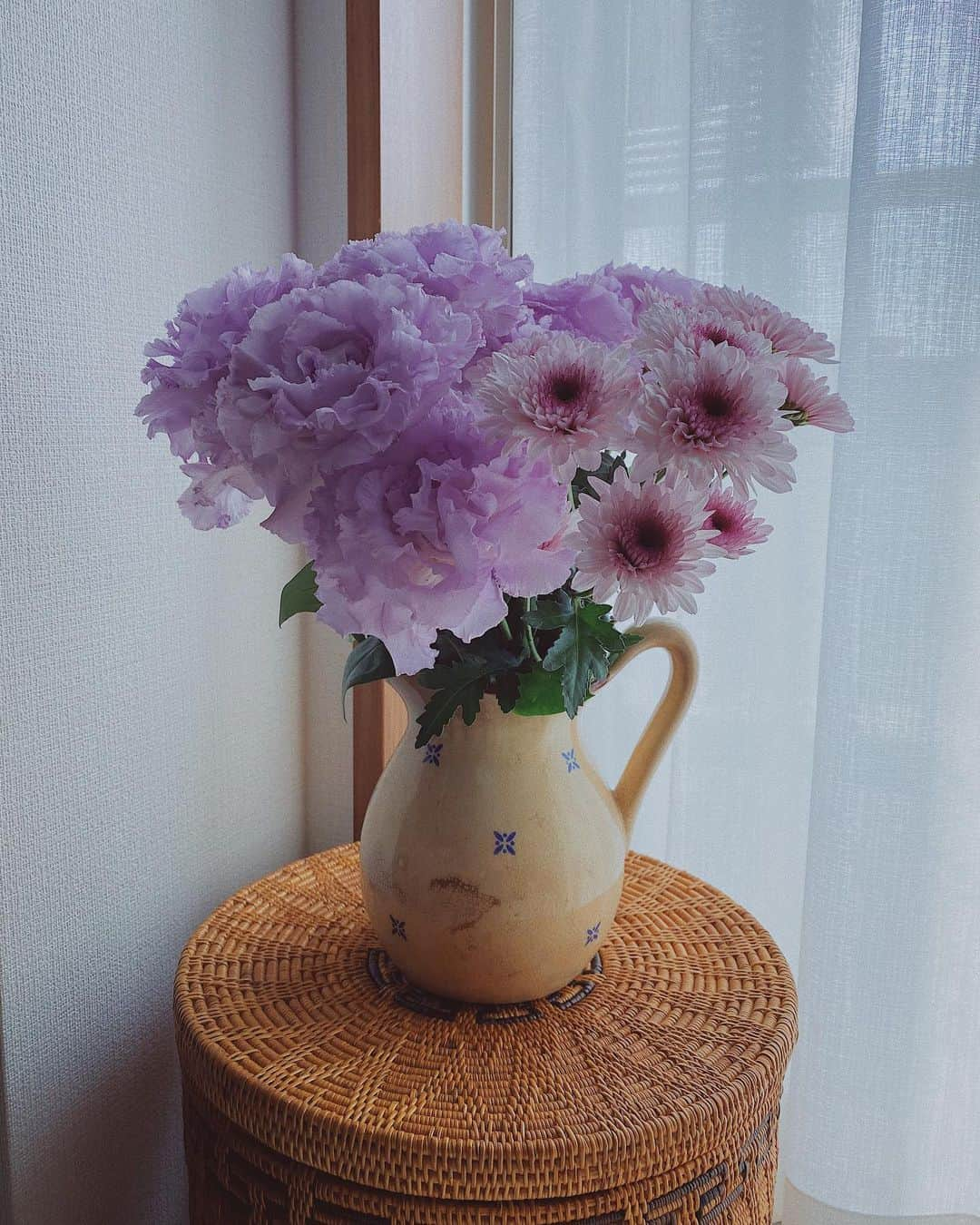 林田岬優さんのインスタグラム写真 - (林田岬優Instagram)「最近の癒し💐📘」5月30日 20時08分 - miyu_hayashida