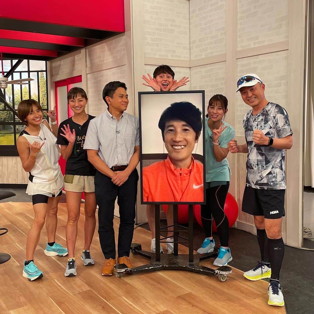 佐野千晃のインスタグラム：「ランスマ倶楽部放送でしたー！﻿ ﻿ 腸脛靭帯炎にはもうなりたくない。﻿ ﻿ だからこそ、この放送は全ランナーに見てほしい。﻿ ﻿ BSなのが惜しいぐらい。﻿ ﻿ みんなちゃんと見れた？﻿ ﻿ 今度YouTubeで腸脛靭帯炎について話そうかな？﻿ ﻿ どう？🤔﻿ ﻿ #run #running #marathon #フルマラソン #マラソン #マラソン女子 #人生自由自在 #走る女子 #ファッション #ウェア #楽しく走る #ランニング #ジョギング #ランスマ倶楽部 #ランスマ」