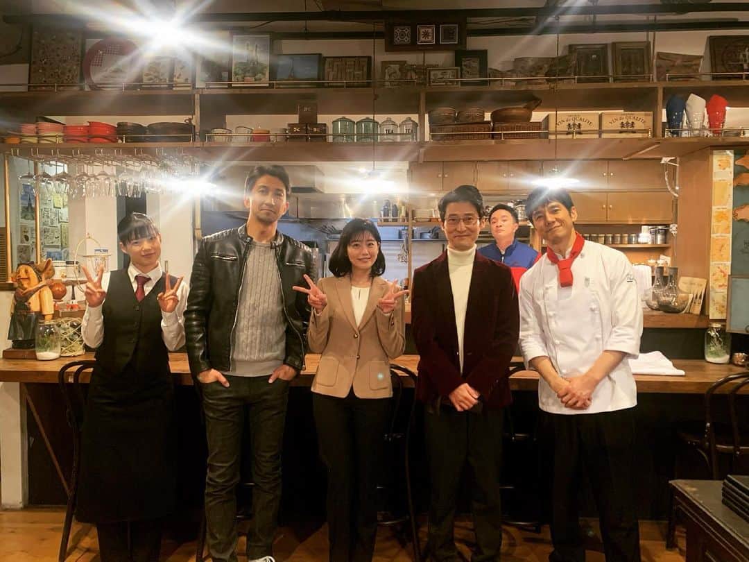 のインスタグラム：「明日5月31日(月)23:06〜スタートのテレビ東京 ドラマ『#シェフは名探偵🇫🇷 』 第一話ゲストで出演しております！  みなさまぜひ、ご覧ください！🍽🥂  #シェフは名探偵 #テレビ東京 #西島秀俊 さん #濱田岳 さん #神尾佑 さん #石井杏奈 さん #奥田洋平 さん #フレンチ #🇫🇷 #美味しかった😋」