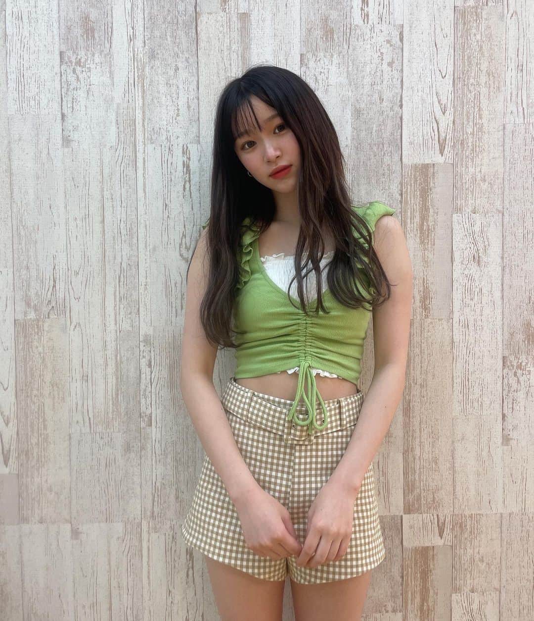 平野夢来（ゆぴぴ）のインスタグラム：「もうすぐ夏の先取りコーデ  実はもうすぐ皆んなに伝えたい解禁情報があるの🥰  またインスタライブで伝えるので楽しみにしててね😘」