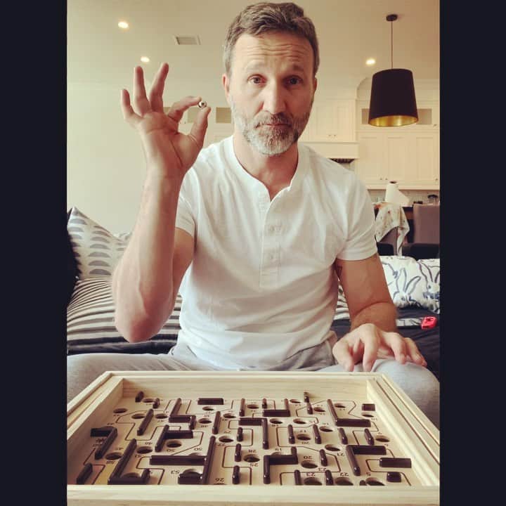 ブレッキン・メイヤーのインスタグラム：「SPORTS!!!」