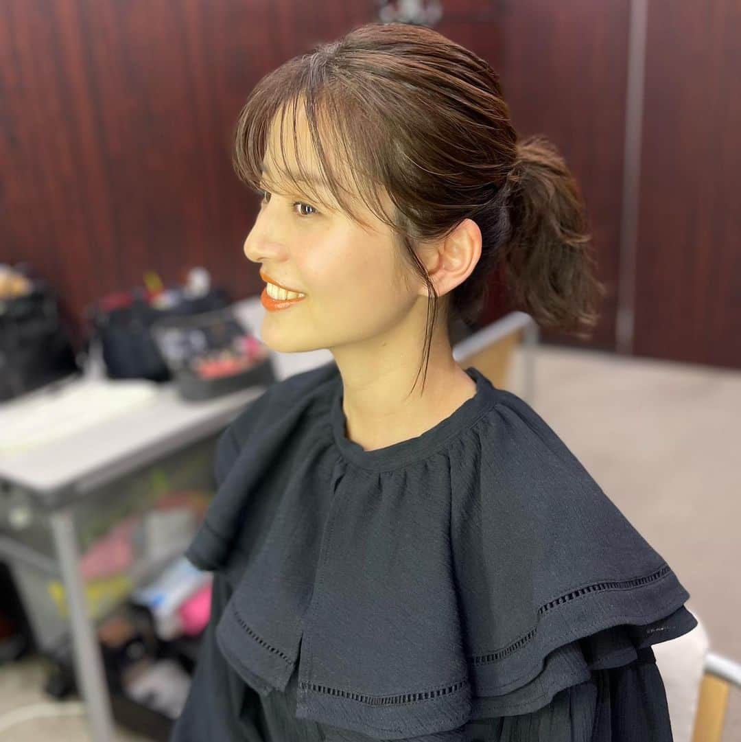 鈴木ちなみさんのインスタグラム写真 - (鈴木ちなみInstagram)「Make up time💄🧡  昨日の写真の準備中の時の🌙 今日はもう夕方ですが 今週も元気に過ごしましょう🌱💚 明日から6月🐸」5月31日 18時19分 - chinami_suzuki0926