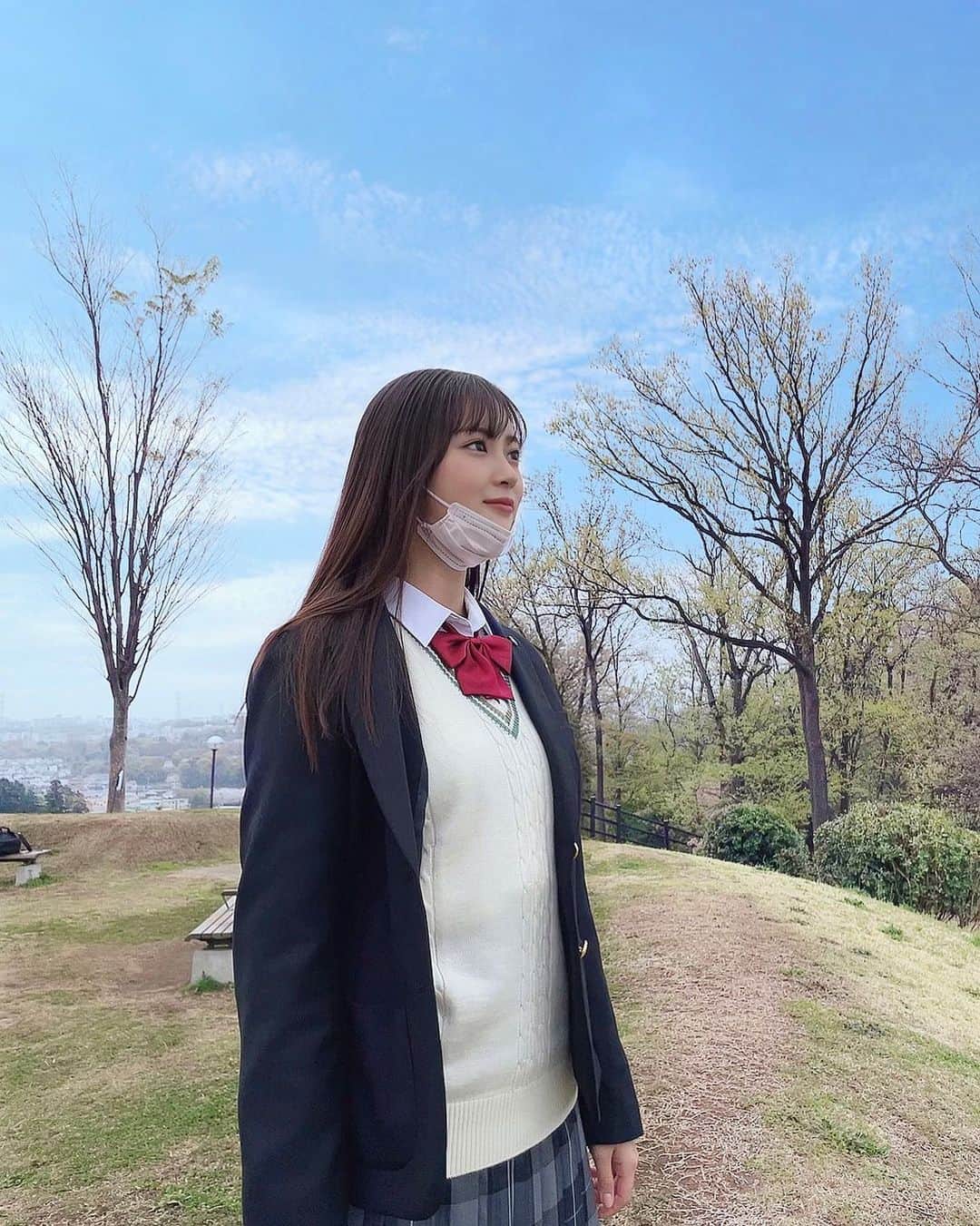 月野有菜さんのインスタグラム写真 - (月野有菜Instagram)「. 『花咲く頃に、僕らは』見てくださった方ありがとうございました🌸﻿  オフショットです😉 ﻿  まだ見れてない方もまだYouTubeで公開されているので是非ご覧ください！﻿ 私のプロフィールのURLから飛べます🙆🏻‍♀️﻿ ﻿  #花咲く頃に僕らは」5月31日 20時06分 - yuna_tsukino920