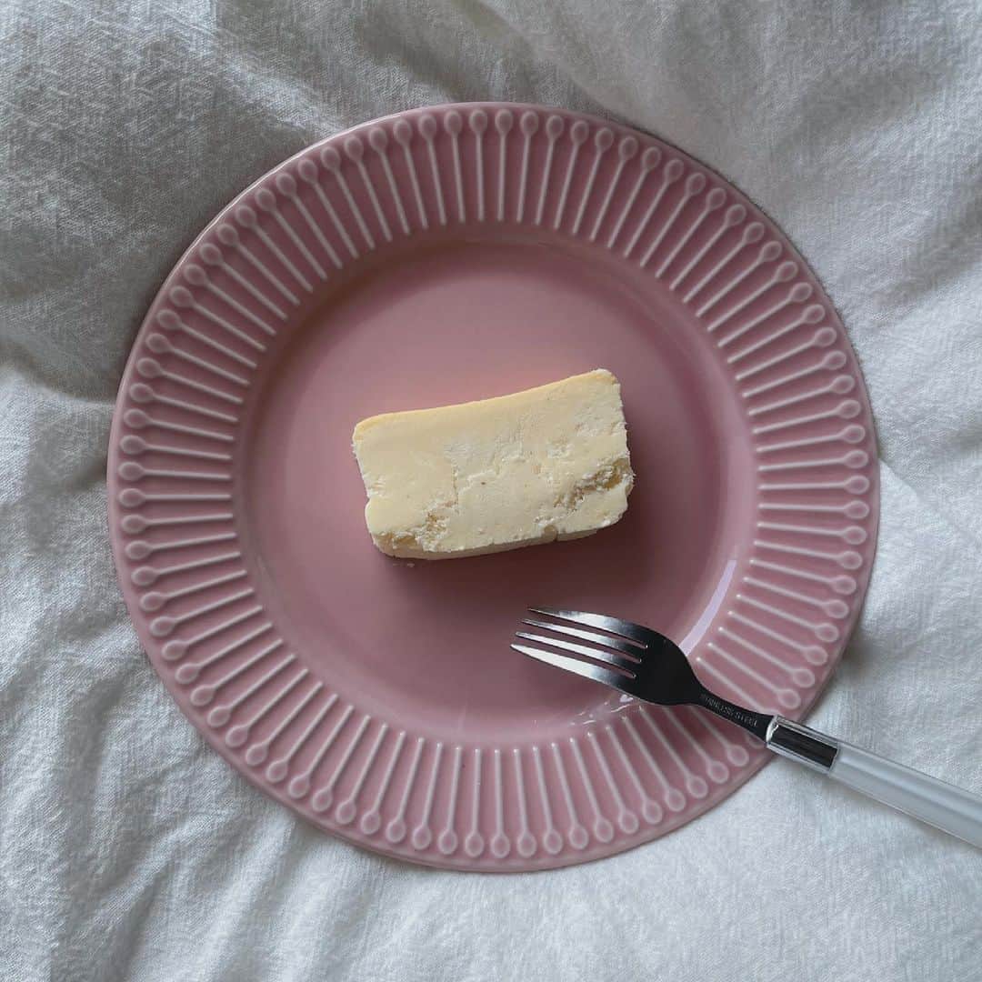 吉川七瀬さんのインスタグラム写真 - (吉川七瀬Instagram)「だいぶ前だけど…やっとミスターチーズケーキ食べれた🧀 #mrcheesecake」5月31日 21時26分 - yoshikawa_nanase