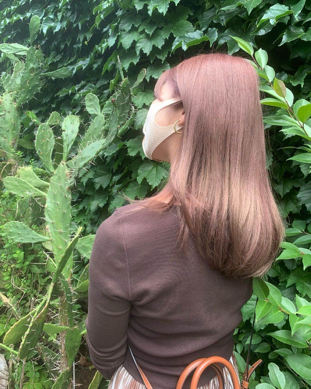 仲田歩夢さんのインスタグラム写真 - (仲田歩夢Instagram)「. . 🆕 hair color 👱🏻‍♀️📌 . 毎回おまかせで、毎回かわいい🌼 さゆさんいつもありがとうございます〜🤍 .  #2枚目はノーマルカメラ無加工です  #同じ髪色しまひょ🌵」5月31日 22時04分 - ayu_nakada_13