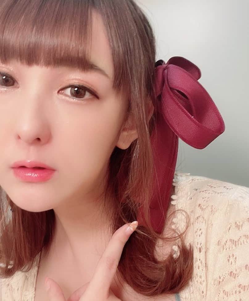 椿姫彩菜のインスタグラム：「littleさんでまた髪かわちくしてもらたよ♡ #Mリーグ　の #渋谷ABEMAS のスポンサーさま でもあるよ！　ありがたやー！  #little」
